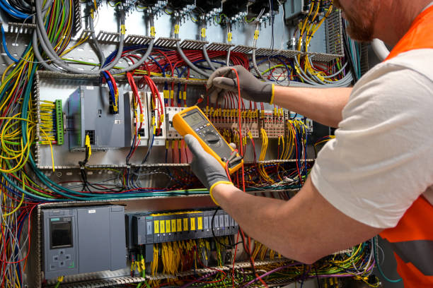 Best Affordable Emergency Electrician  in Belleair, FL